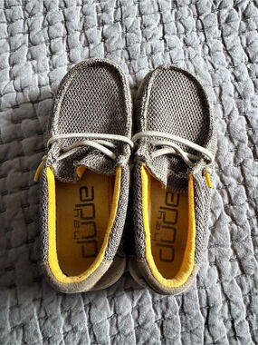HeyDude Wally Youth Kids Sneakers Gray & Yellow Size 11